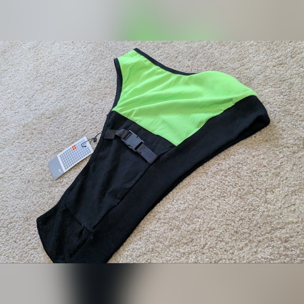 Nike Crop Top